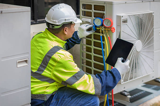 Professional Hvac Installation technician working in Cascade, ID